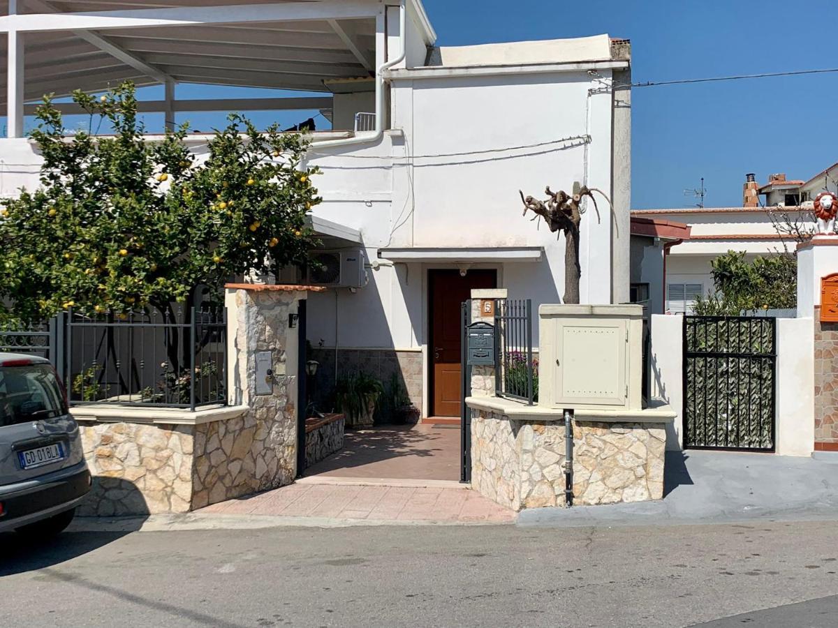 B&B Casa Biscotti Peschici Esterno foto